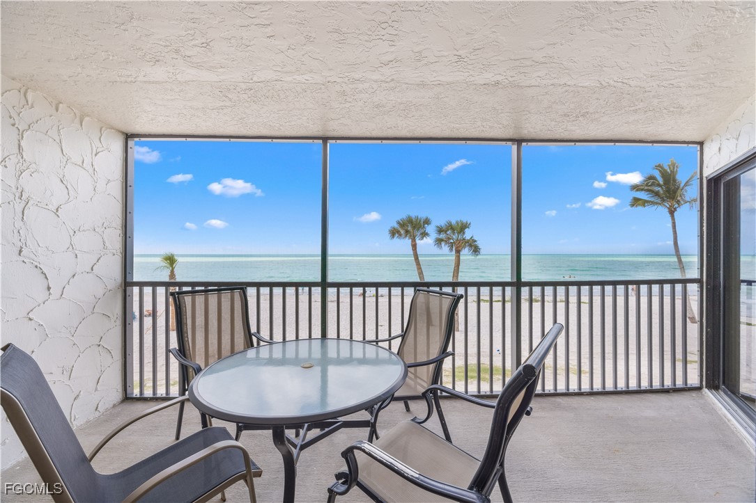 Pointe Santo De Sanibel Condo, Sanibel, FL Real Estate