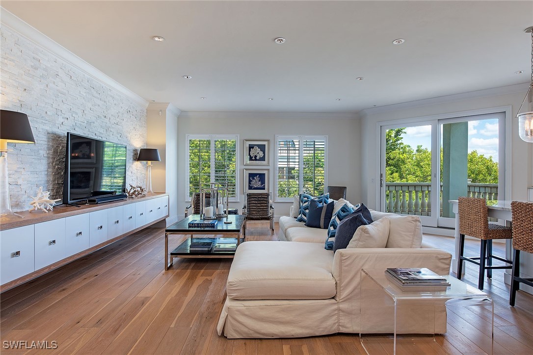 Crayton Place, Naples, FL Real Estate