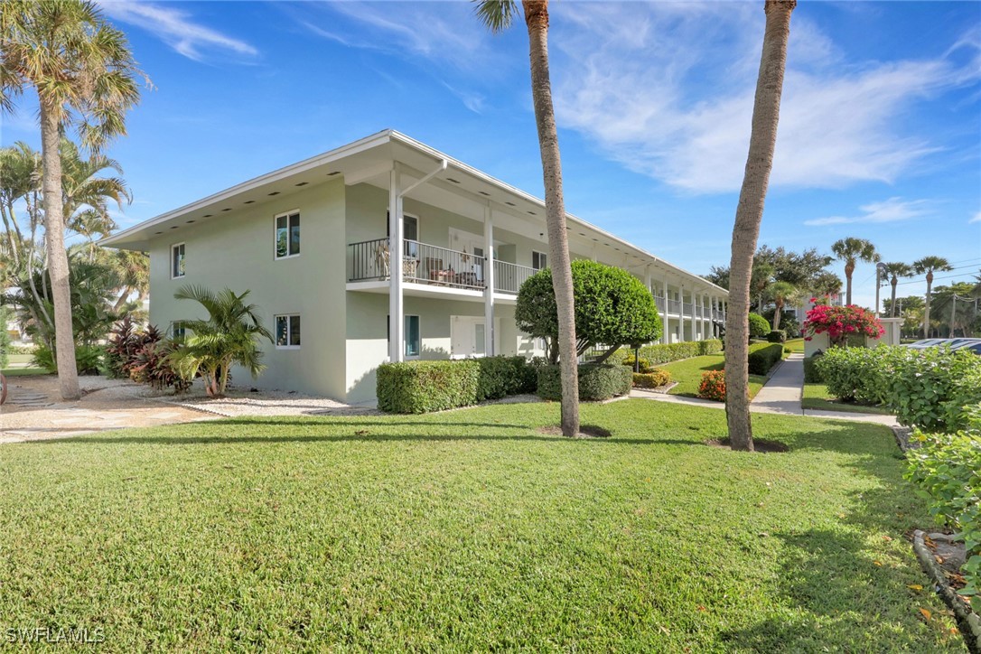 Dolphin Club, Naples, FL Real Estate