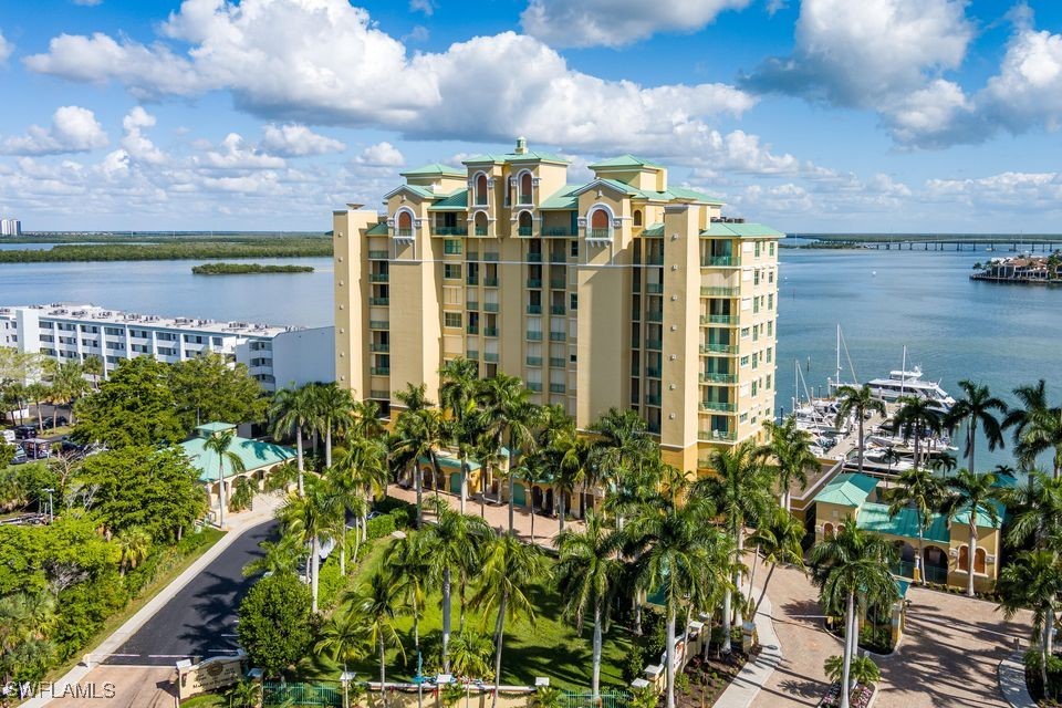 Pier 81 Condominium, Marco Island, FL Real Estate