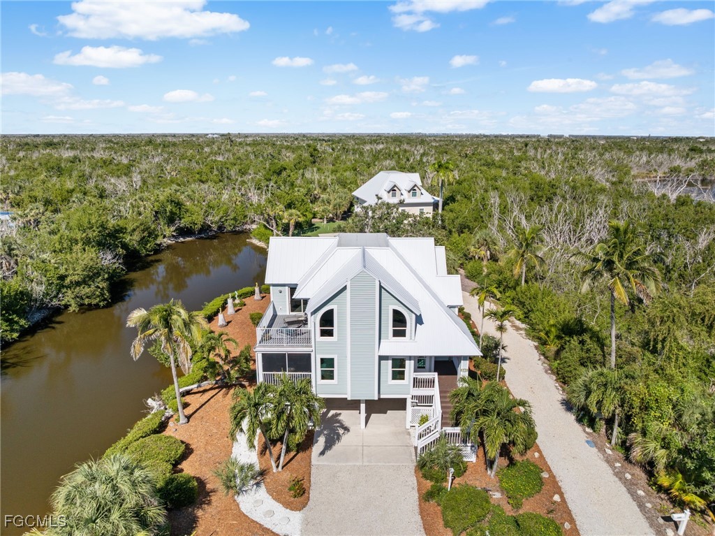 Long Acre Lake, Sanibel, FL Real Estate