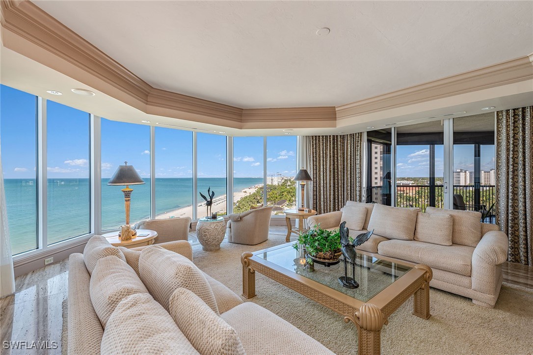 Windsor At Bay Colony, Naples, FL Real Estate