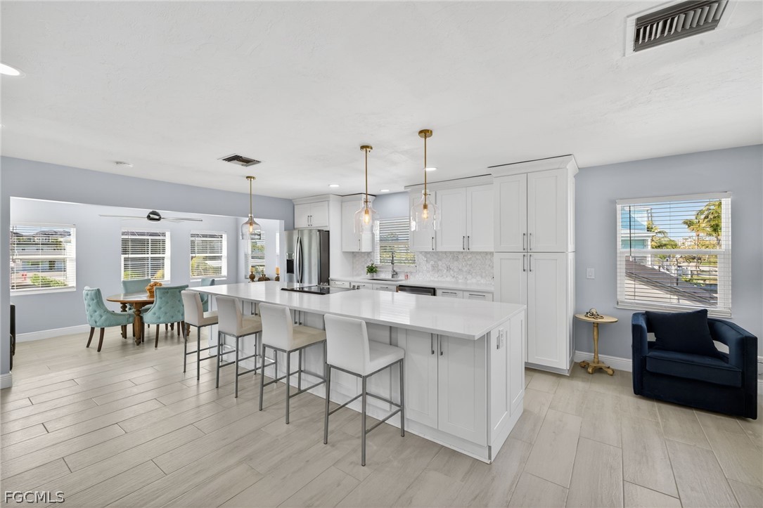 Zimmers Add-shell Mound Pk, Fort Myers Beach, FL Real Estate