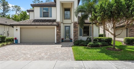 9403 Foxglove LN, Naples 34120, FL
