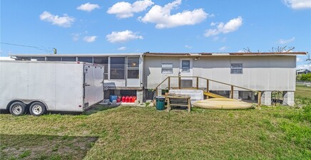 224 Mamie ST, Chokoloskee 34138, FL
