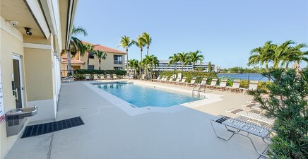 4241 Bellasol CIR 1922, Fort Myers 33916, FL