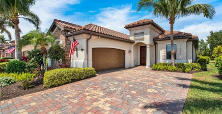 2930 Aviamar CIR, Naples 34114, FL
