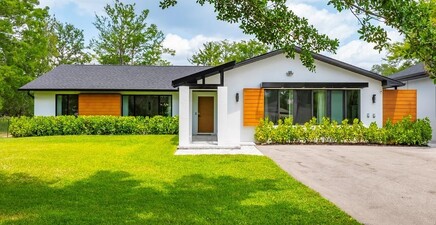 5237 Cherry Wood DR, Naples 34119, FL