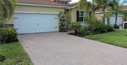 15165 Yellow Wood DR, Alva 33920, FL