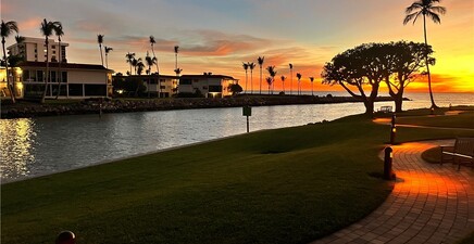 2301 Gulf Shore BLVD N 114, Naples 34103, FL