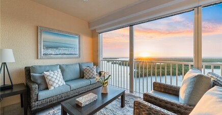 445 Dockside DR B903, Naples 34110, FL