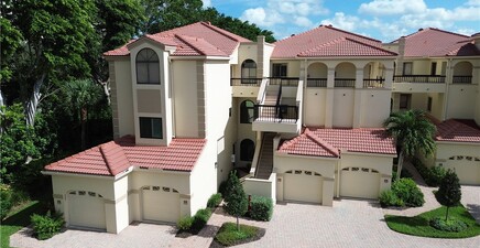 7048 Pelican Bay BLVD C-105, Naples 34108, FL