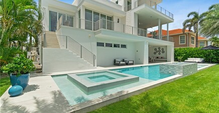 432 Bayside AVE, Naples 34108, FL