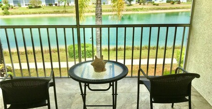 388 Belina DR 10, Naples 34104, FL