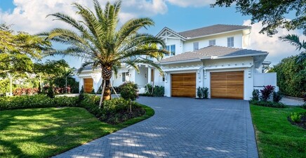 508 16th AVE S, Naples 34102, FL