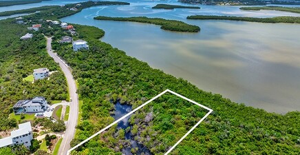 935 Whiskey Creek DR, Marco Island 34145, FL