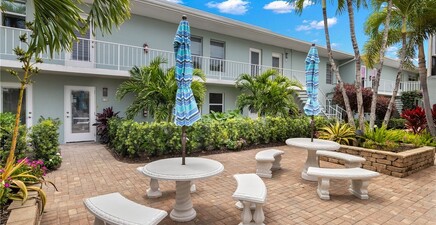 635 12th AVE S 635, Naples 34102, FL