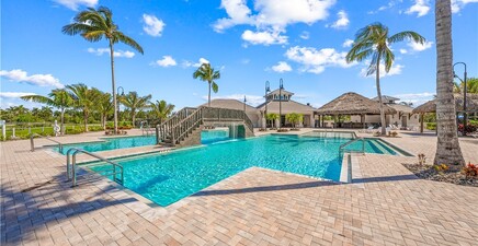 10307 Laguna Ensenada Dr Luckett RD, Fort Myers 33905, FL