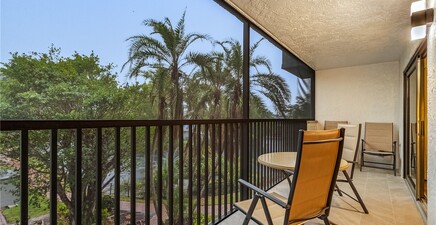 600 Neapolitan WAY 349, Naples 34103, FL