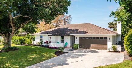 237 Burning Tree DR, Naples 34105, FL