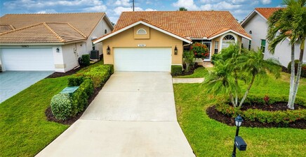 16380 Kelly Woods DR, Fort Myers 33908, FL