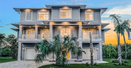 700 Waterside DR, Marco Island 34145, FL