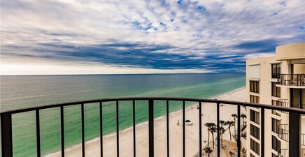 3115 Gulf Shore BLVD N 806S, Naples 34103, FL