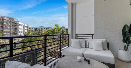 1115 Central AVE 340, Naples 34102, FL