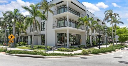 850 Central AVE 311, Naples 34102, FL