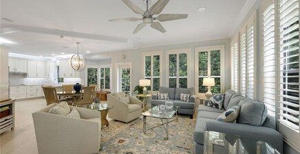 269 Colonade CIR 2802, Naples 34103, FL