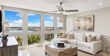 4031 Gulf Shore BLVD N 7D, Naples 34103, FL