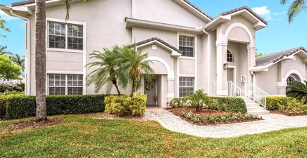 7005 Pinnacle LN 1501, Naples 34110, FL