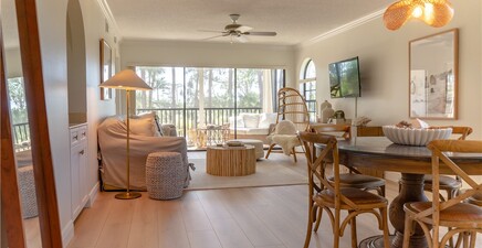 265 Deerwood CIR 10, Naples 34113, FL