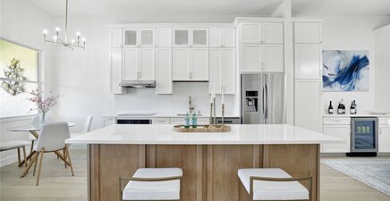 630 Lalique CIR 506, Naples 34119, FL