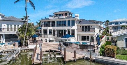 152 Conners AVE, Naples 34108, FL