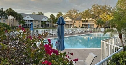 138 Pebble Shores DR 8, Naples 34110, FL