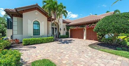 6445 Costa CIR, Naples 34113, FL