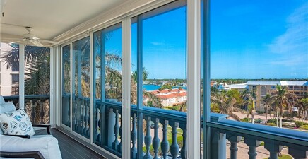 3003 Gulf Shore BLVD N 604, Naples 34103, FL