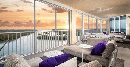 425 Dockside DR 905, Naples 34110, FL