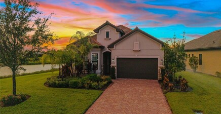 2703 Aviamar CIR, Naples 34114, FL