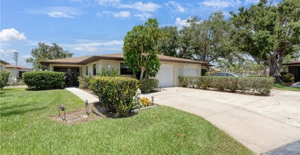 6108 Penny LN, Bradenton 34207, FL