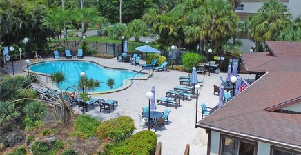 501 Forest Lakes BLVD 102, Naples 34105, FL