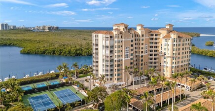 425 Dockside DR 703, Naples 34110, FL