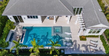 696 Fountainhead LN, Naples 34103, FL