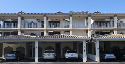 6025 Chardonnay LN 102, Naples 34119, FL