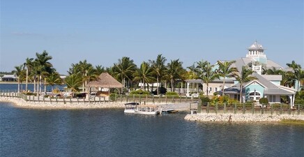 14827 Edgewater CIR, Naples 34114, FL