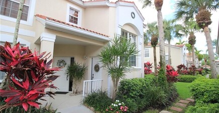 2920 Cypress Trace CIR 204, Naples 34119, FL