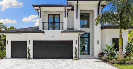 850 10th ST N, Naples 34102, FL