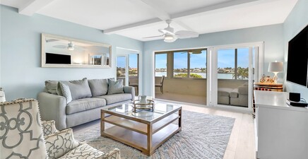 3420 Gulf Shore BLVD N 31, Naples 34103, FL