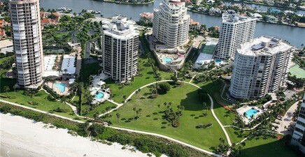 4551 Gulf Shore BLVD N 1001, Naples 34103, FL